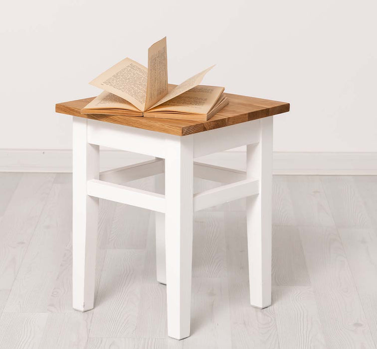 Hocker aus Massivholz mit Sitzfläche aus Eiche