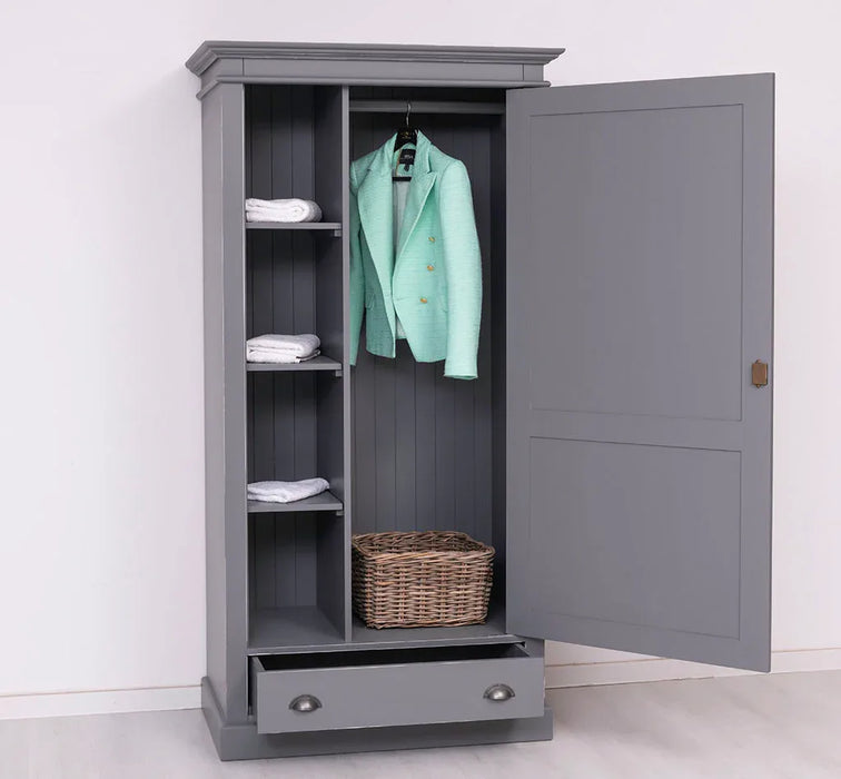 Kleiderschrank aus Massivholz mit Schublade und Kleiderstange