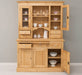 Küchen- und Buffetschrank aus Massivholz im Landhausstil -