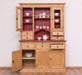 Küchen- und Buffetschrank aus Massivholz im Landhausstil -