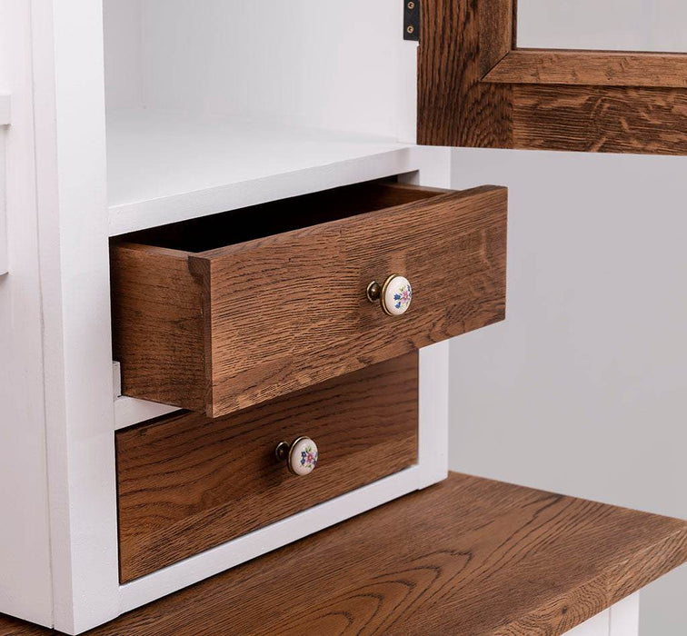 Küchen- und Buffetschrank aus massiver Eiche | Geschirrschrank mit 7 Schubladen und 5 Türen -