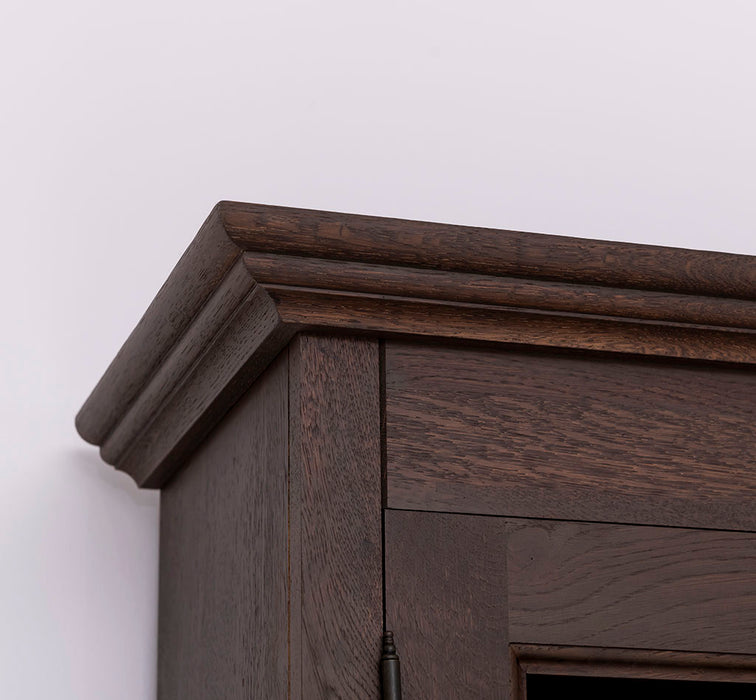 Küchen- und Buffetschrank aus massiver Eiche | Geschirrschrank mit 7 Schubladen und 5 Türen