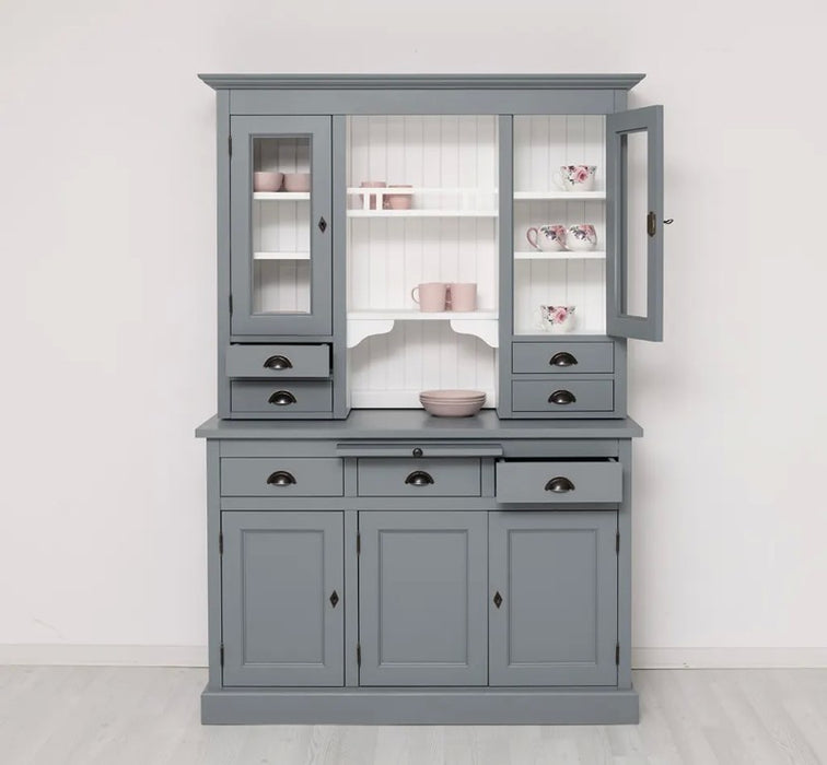 Küchen- und Buffetschrank aus massiver Eiche im Landhausstil in vielen Farben
