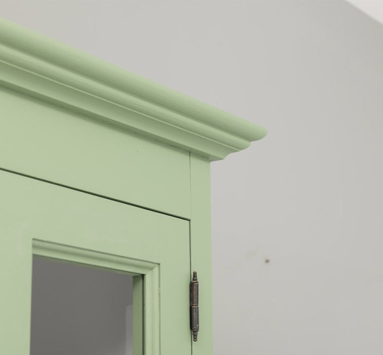 Küchen- und Buffetschrank aus massiver Eiche im Landhausstil in vielen Farben