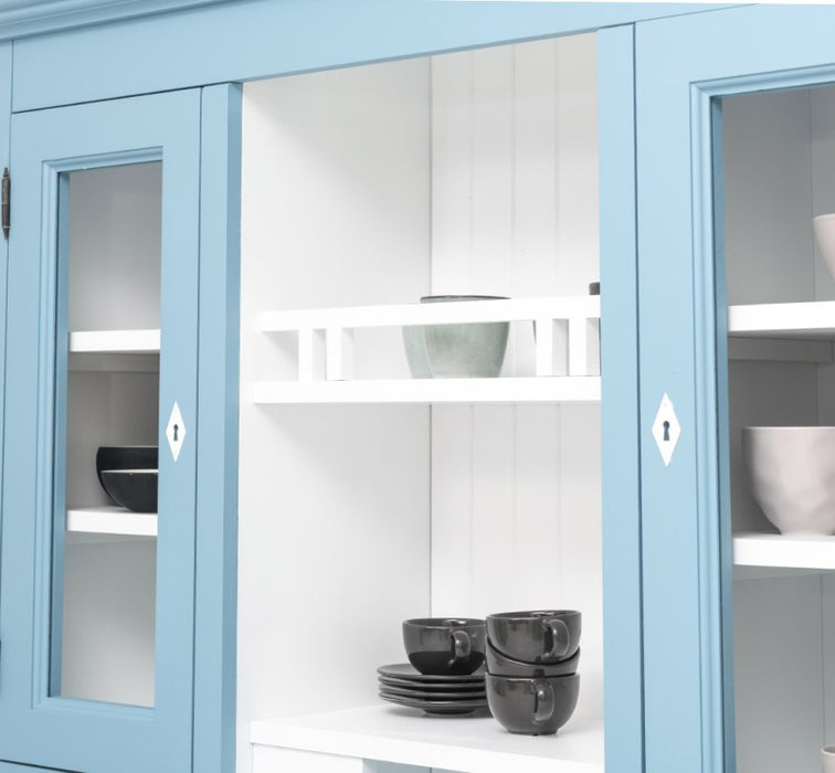 Küchen- und Buffetschrank aus massiver Eiche im Landhausstil in vielen Farben