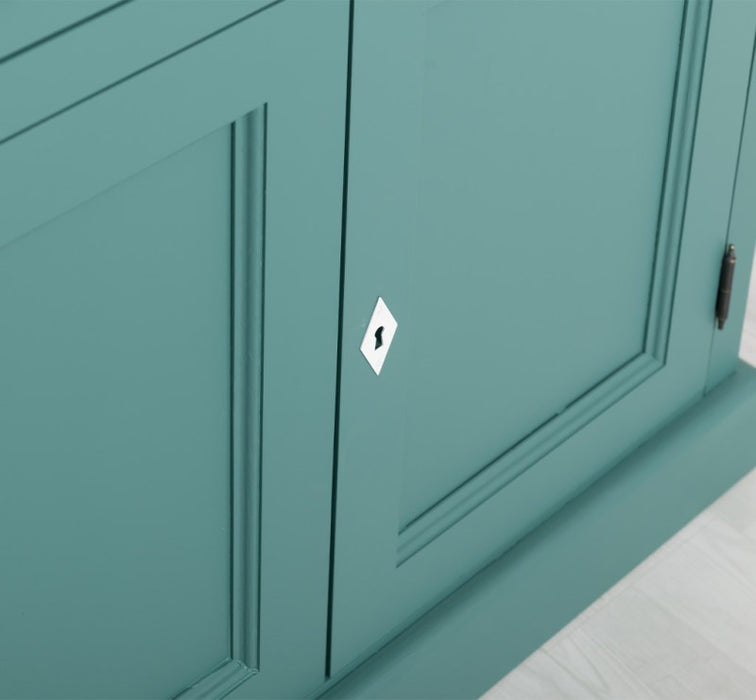 Küchen- und Buffetschrank aus massiver Eiche im Landhausstil in vielen Farben