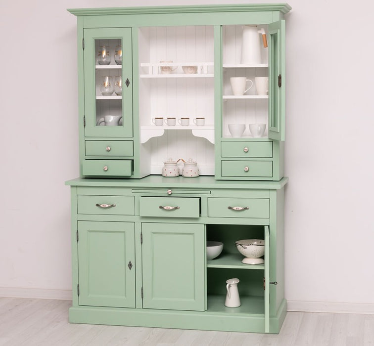 Küchen- und Buffetschrank aus Massivholz im Landhausstil