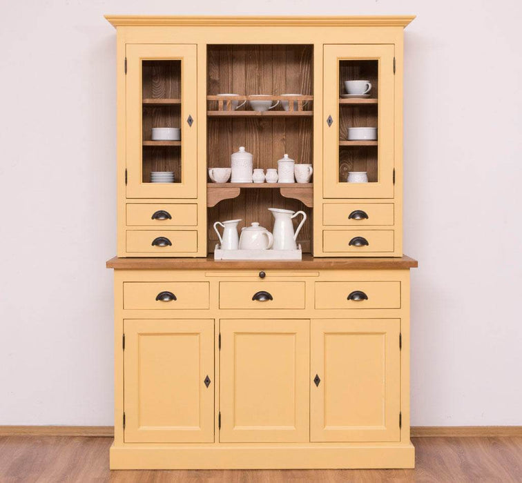 Küchen- und Buffetschrank aus Massivholz im Landhausstil -