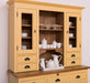Küchen- und Buffetschrank aus Massivholz im Landhausstil -