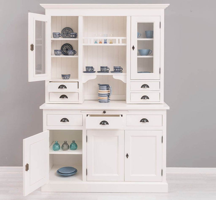 Küchen- und Buffetschrank aus Massivholz im Landhausstil -