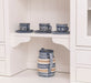 Küchen- und Buffetschrank aus Massivholz im Landhausstil -
