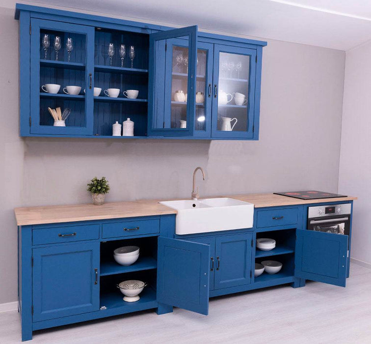 Küchenzeile aus Massivholz Blau mit Eichenplatte großem Hängeschrank Besteck- und Vorratsschrank | Massivholzküche -