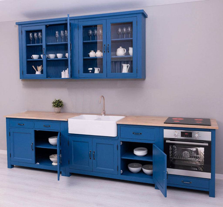 Küchenzeile aus Massivholz Blau mit Eichenplatte großem Hängeschrank Besteck- und Vorratsschrank | Massivholzküche -