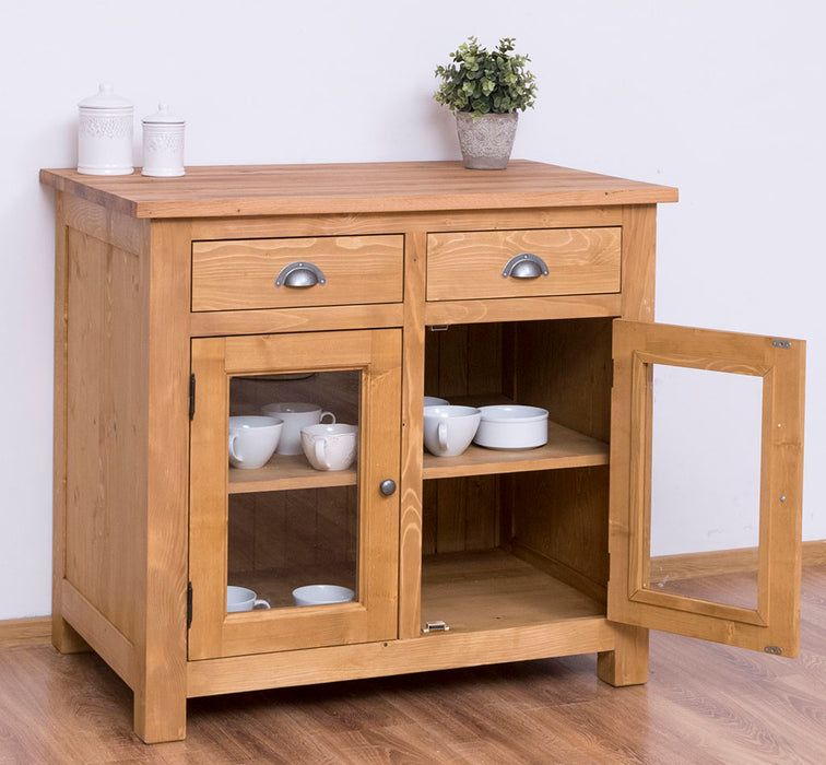 Landhaus Küchenmodul aus Massivholz mit verglasten Türen