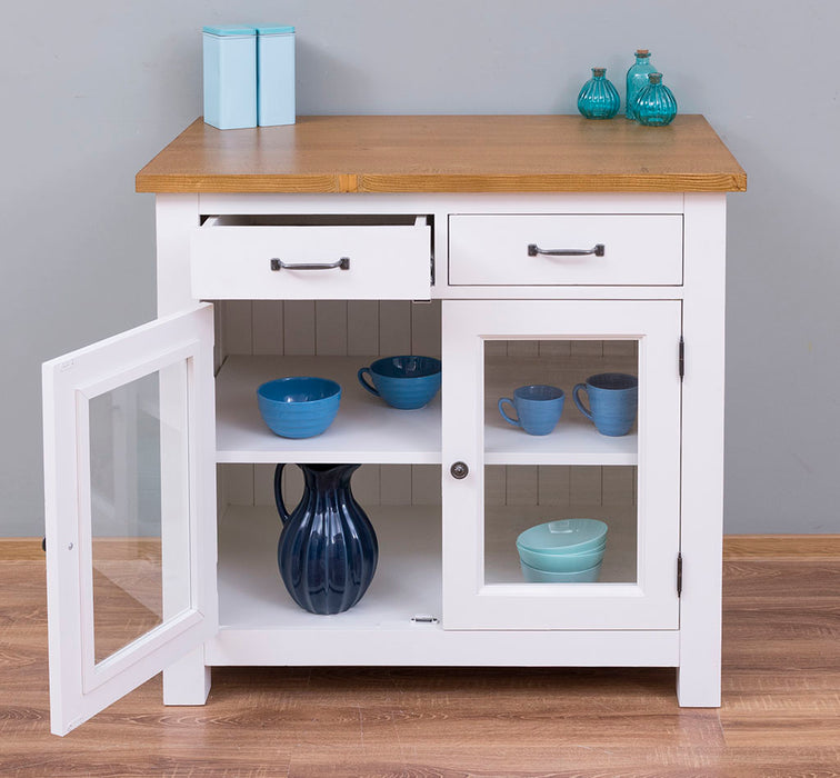 Landhaus Küchenmodul aus Massivholz mit verglasten Türen