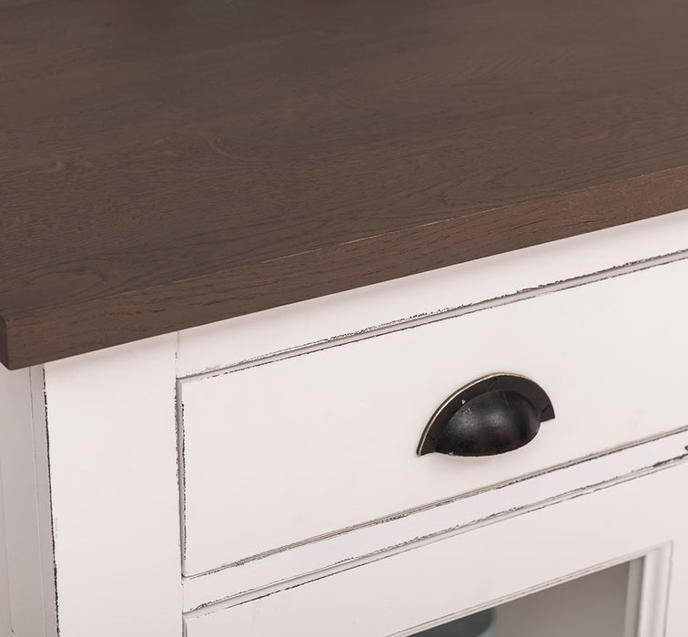 Landhaus Küchenmodul aus Massivholz mit verglasten Türen