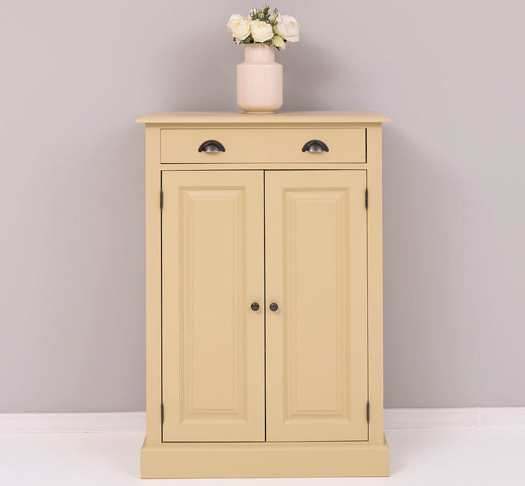 Landhaus Sideboard aus Massivholz in verschiedenen Farben