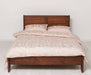 Landhausbett aus Massivholz | Klassisches Vollholzbett mit geschwungenem Kopfteil - 90 x 200