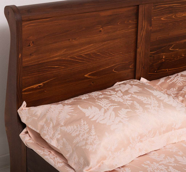 Landhausbett aus Massivholz | Klassisches Vollholzbett mit geschwungenem Kopfteil - 90 x 200