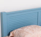 Landhausbett aus Massivholz mit Lamellen in verschiedenen Größen & Farben - Blau / 90x200