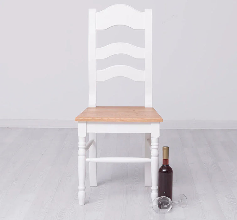 Landhausstuhl aus Massivholz in verschiedenen Farben