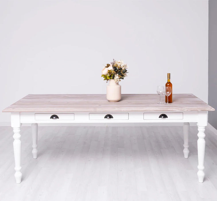 Massiver Esstisch mit drei Schubladen in verschiedenen Größen & Farben