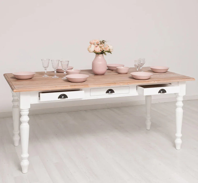 Massiver Esstisch mit drei Schubladen in verschiedenen Größen & Farben