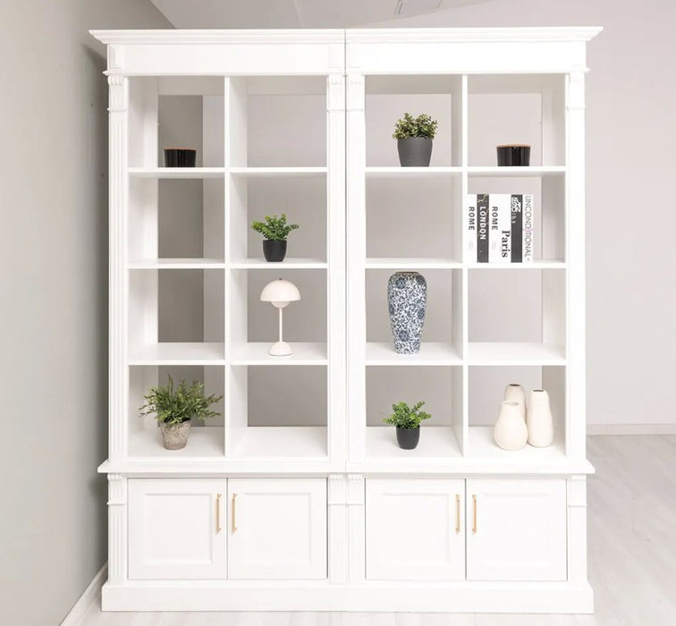 Raumteiler aus Massivholz mit acht Türen - Bücherregal mit Durchreiche II