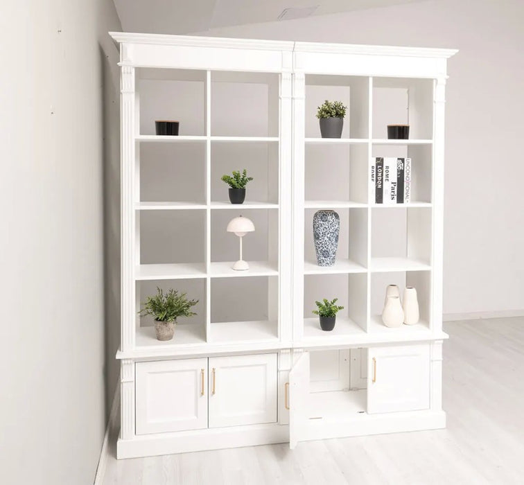 Raumteiler aus Massivholz mit acht Türen - Bücherregal mit Durchreiche II