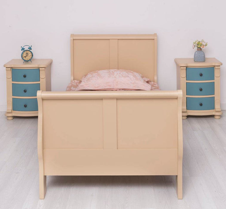 Schlafzimmer-Set aus Massivholz | Kinderzimmer mit Bett und zwei Nachttischen - Lavendel / 90 x 200