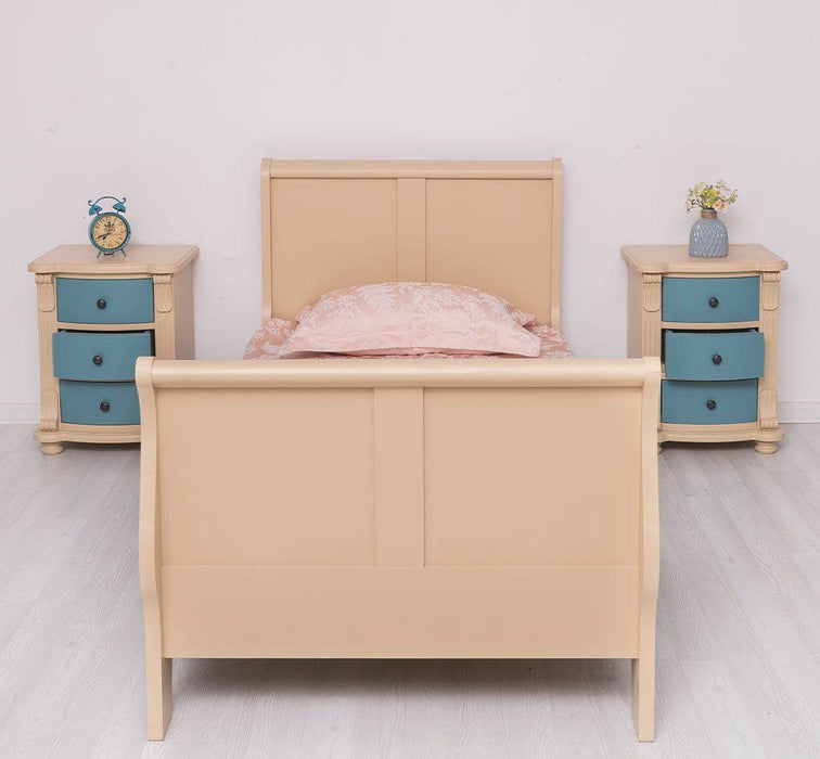 Schlafzimmer-Set aus Massivholz | Kinderzimmer mit Bett und zwei Nachttischen - Lavendel / 90 x 200