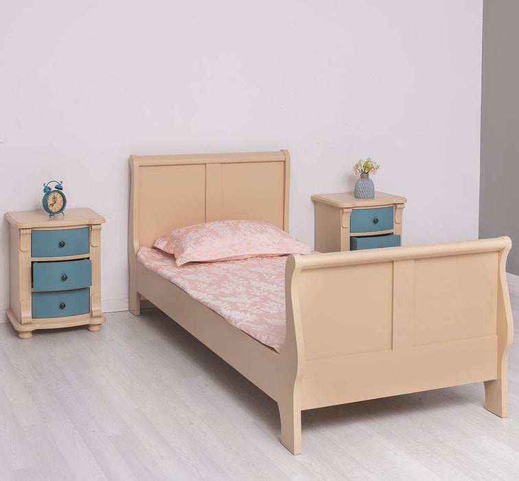 Schlafzimmer-Set aus Massivholz | Kinderzimmer mit Bett und zwei Nachttischen - Lavendel / 90 x 200