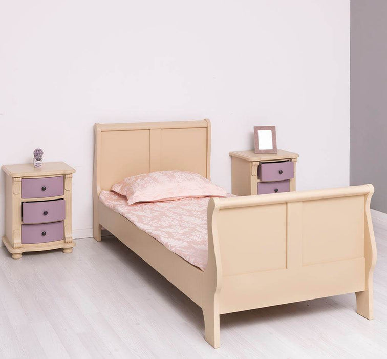 Schlafzimmer-Set aus Massivholz | Kinderzimmer mit Bett und zwei Nachttischen - Lavendel / 90 x 200