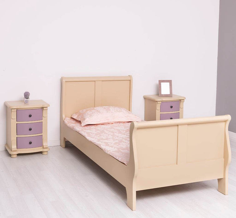 Schlafzimmer-Set aus Massivholz | Kinderzimmer mit Bett und zwei Nachttischen - Lavendel / 90 x 200