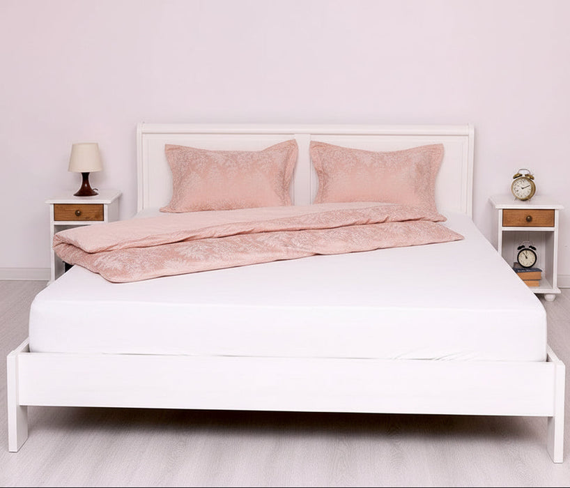 Schlafzimmer-Set bestehend aus Massivholzbett 180 und zwei Nachttischen - 