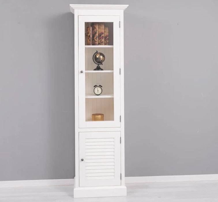 Schmaler Vitrinenschrank aus Massivholz mit Lamellentür