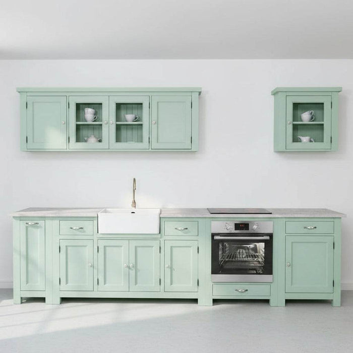 Sechsteilige Küchenzeile aus Massivholz mit Hängeschranken in Mint- Grün -