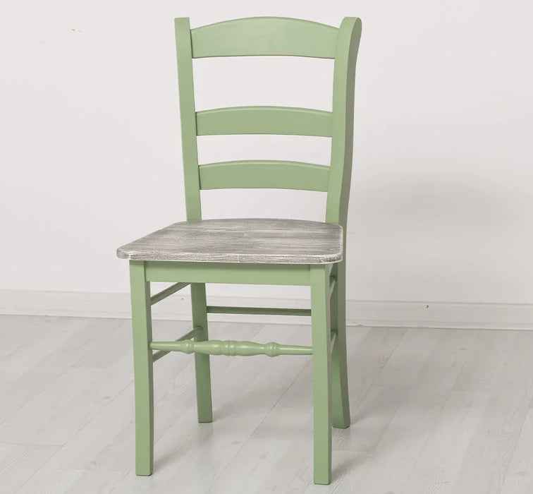 Stuhl aus Massivholz mit geschwungenem Bein