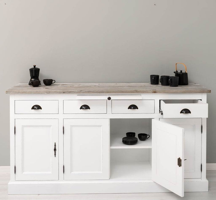 Viertüriges Sideboard aus Massivholz im Landhausstil -