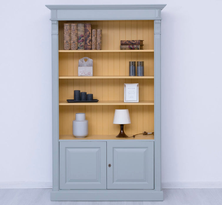 Vintage Bücherschrank aus Massivholz | Regal im Landhausstil