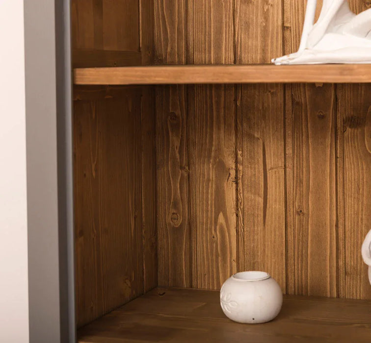 Vitrine aus Massivholz | Ablage mit Glastür