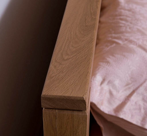 Bett aus massiver Wildeiche - 180 x 200 - 