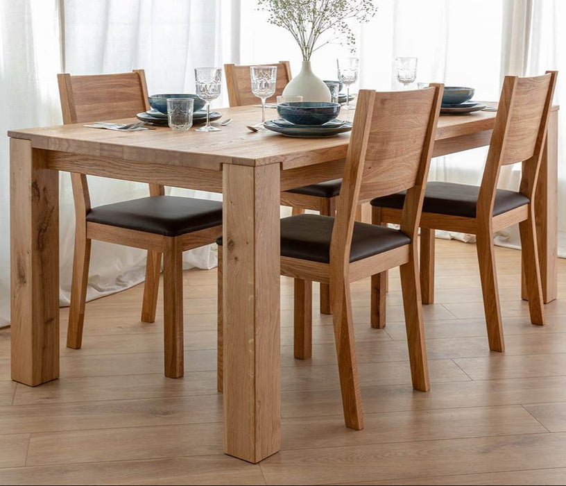 Essgruppe Gaia aus massiver Eiche | Eichentisch Gaia + 4 x Eichenstuhl Prato - 