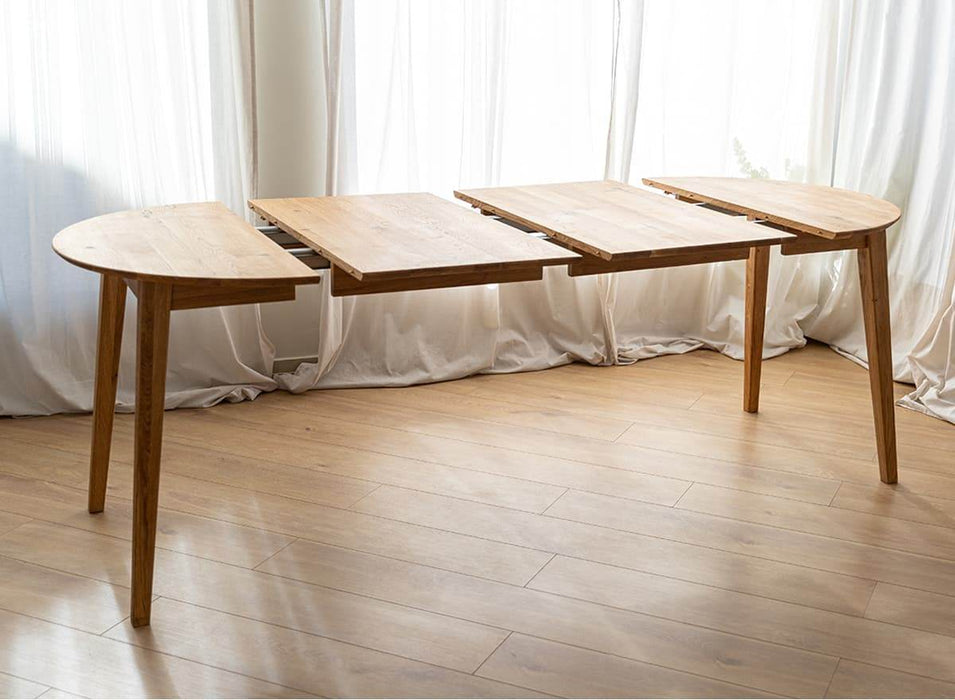 Minimalistische Essgruppe aus massiver Eiche | Runder Ausziehtisch Orbetello + 4x Polsterstuhl Leon - 