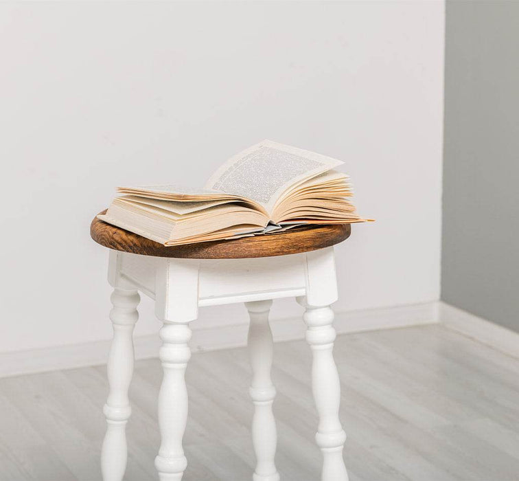 Runder Barhocker aus Massivholz - Geflammt | Weiß