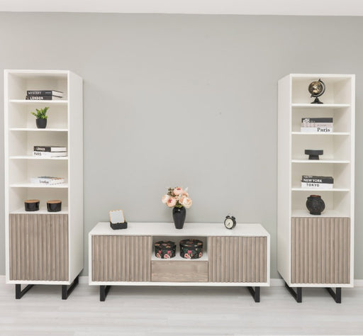 wohnzimmergruppe sideboard plus zwei Standregale Türen mit vertikalen Lamellen für bessere akusitk 