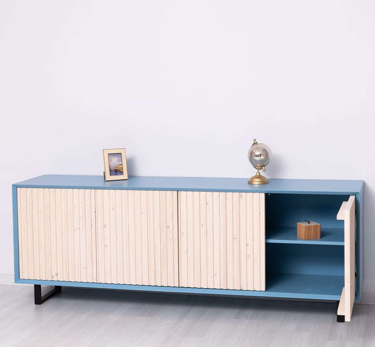 Großes TV-Board aus Massivholz | Sideboard mit geschlossener Front