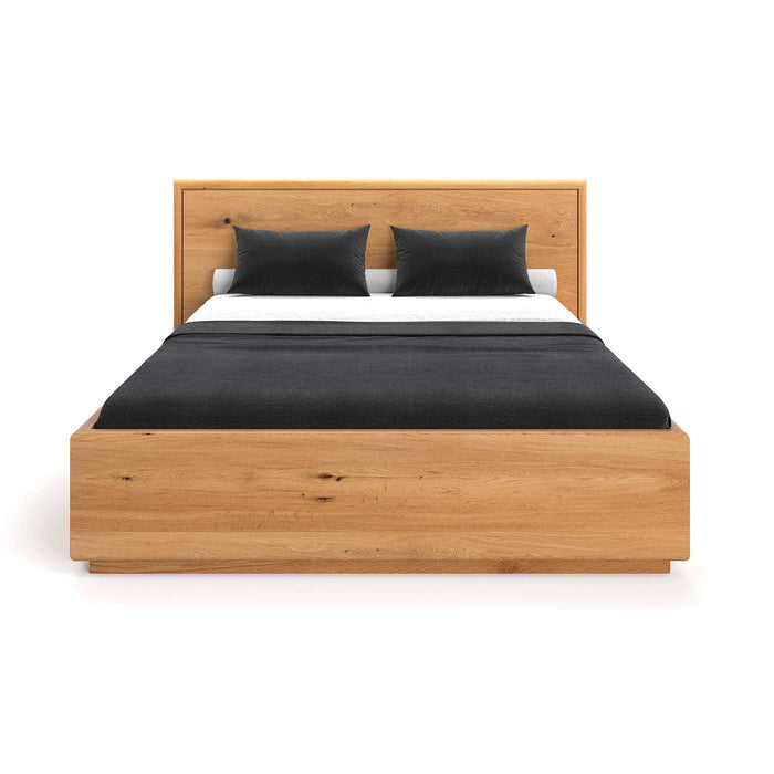 Schlafzimmer-Set | Massives Bett aus Eiche mit Bettkasten | VALOR und 2x Moon Beistelltisch