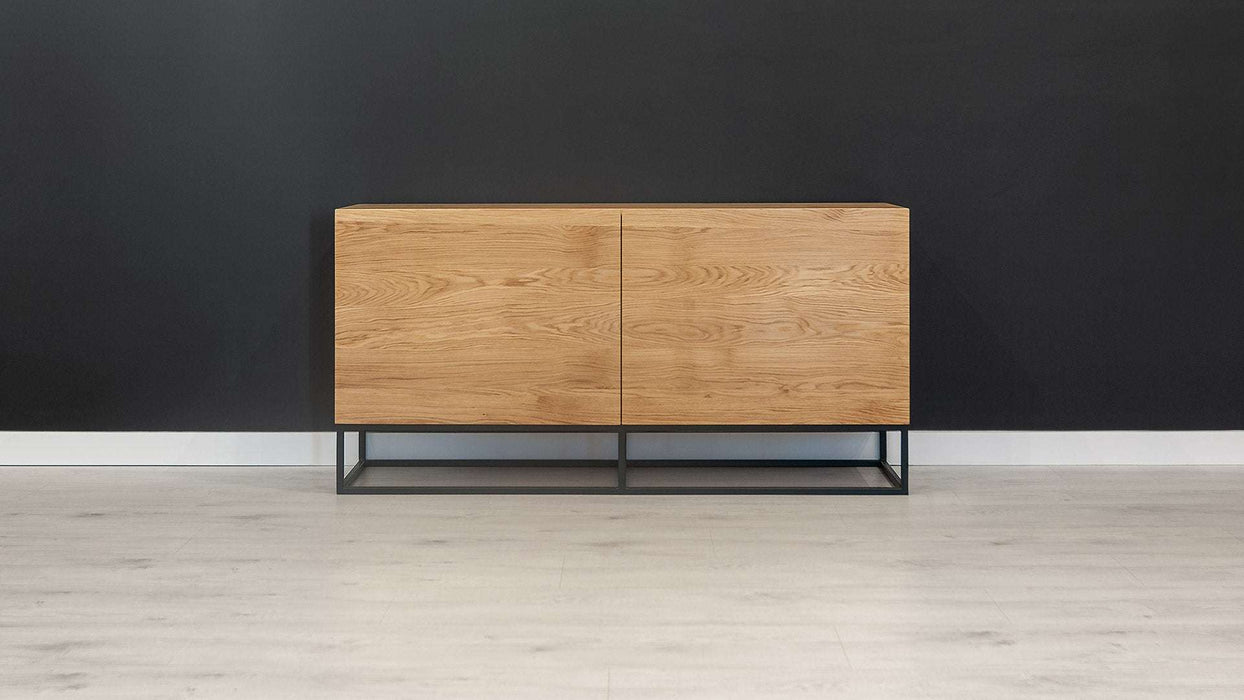 Industrial Sideboard aus massiver Eiche | Zweitürige Kommode Frame