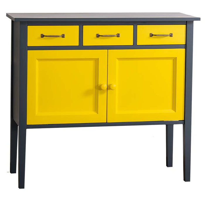 Sideboard aus Massivholz mit drei Schubladen